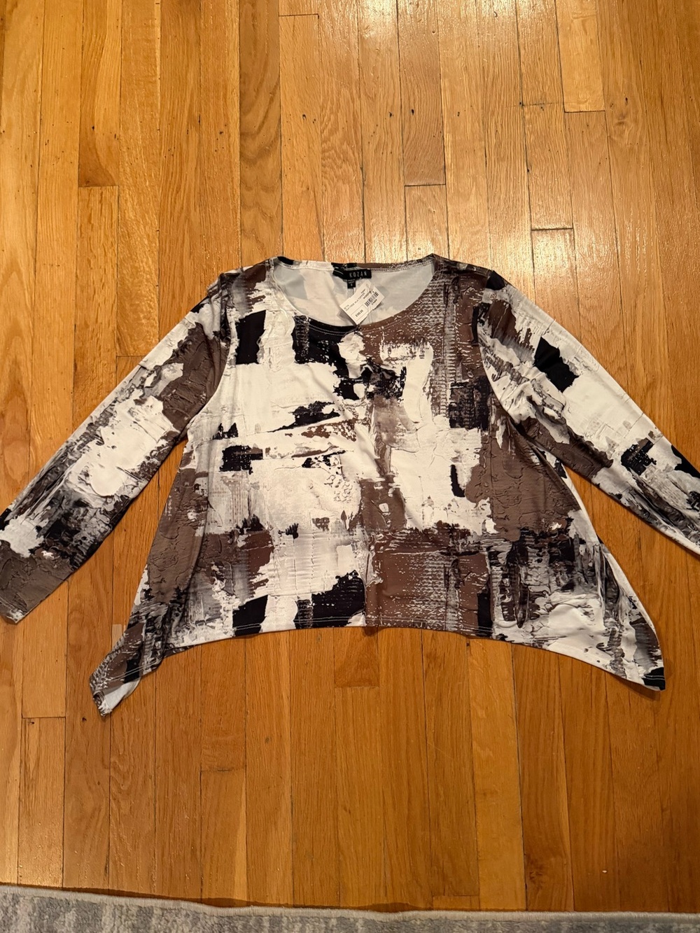 Kozan Abstract Brushstroke Long-Sleeve Tunic in Brown, White & Black